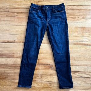 American Eagle High-Waisted Jeans